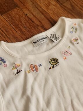 Beach Embroidered White Tank Top -